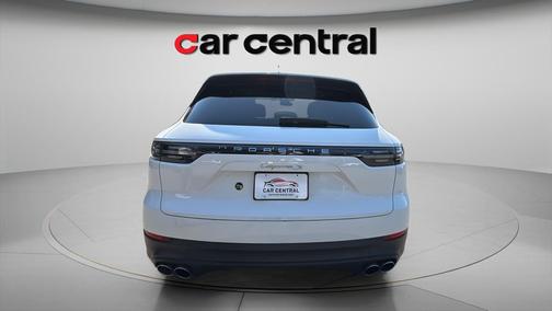 White 2019 Porsche Cayenne S