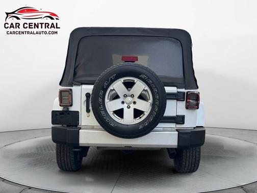 2012 Jeep Wrangler Unlimited Sahara