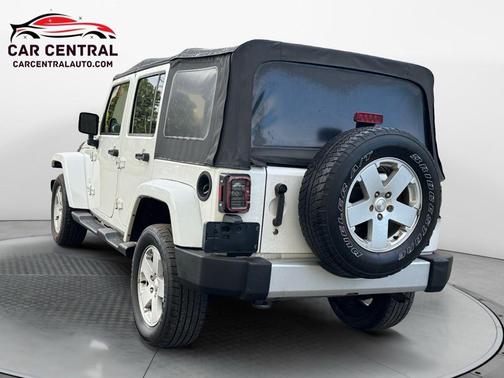 2012 Jeep Wrangler Unlimited Sahara