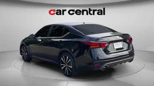 Super Black Clearcoat 2022 Nissan Altima 2.5 SR