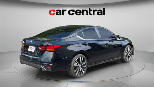 Super Black Clearcoat 2022 Nissan Altima 2.5 SR