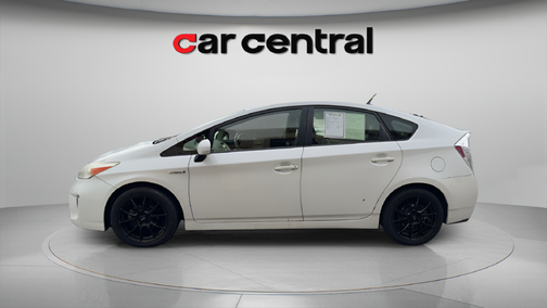 Blizzard Pearl 2013 Toyota Prius Three