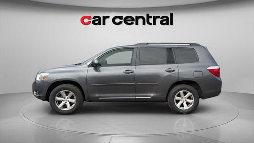 Magnetic Gray Metallic 2010 Toyota Highlander SE