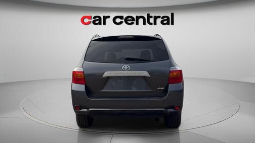 Magnetic Gray Metallic 2010 Toyota Highlander SE