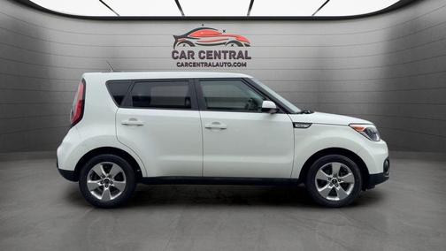 2017 Kia Soul Base