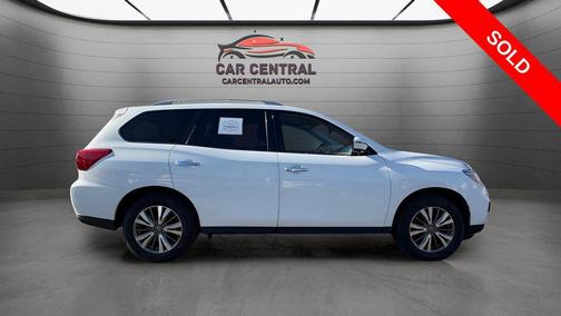 Glacier White 2019 Nissan Pathfinder SL