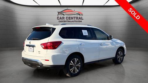 Glacier White 2019 Nissan Pathfinder SL
