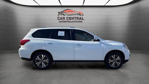 2019 Nissan Pathfinder SL