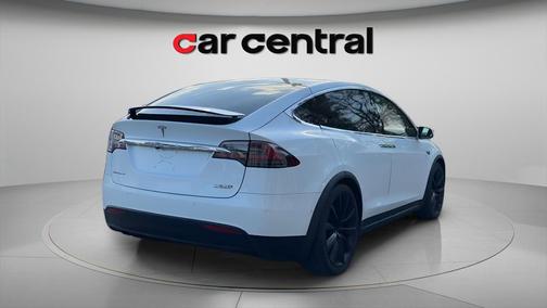 White 2016 Tesla Model X P90D
