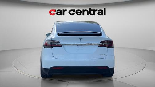 White 2016 Tesla Model X P90D