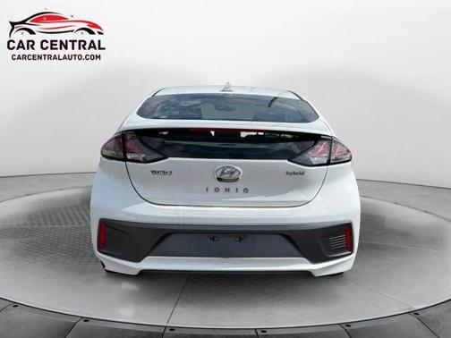 2020 Hyundai IONIQ Hybrid SEL