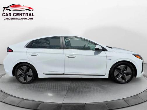 2020 Hyundai IONIQ Hybrid SEL