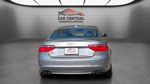 Gray 2009 Audi S5 4.2 quattro