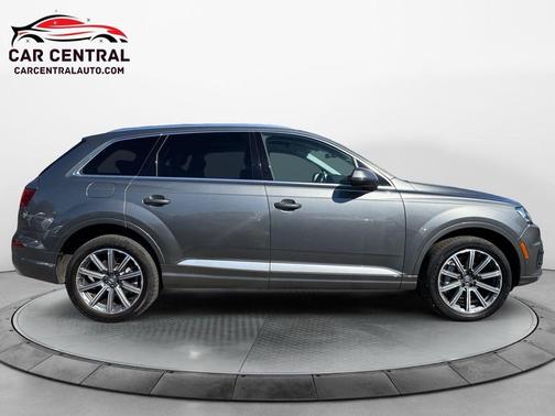 2017 Audi Q7 2.0T Premium