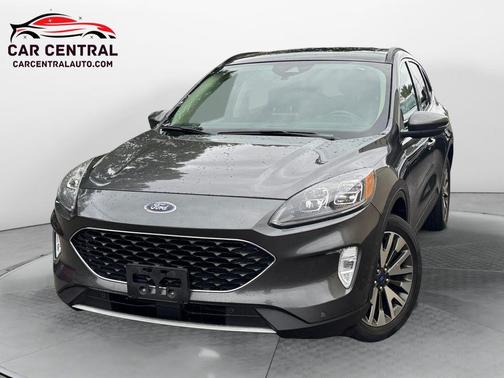 2020 Ford Escape Titanium