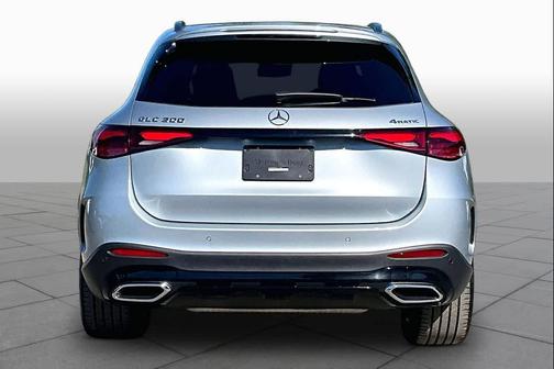 Cirrus Silver Metallic 2026 Mercedes-Benz GLC 300 4MATIC