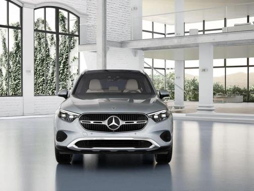 Cirrus Silver Metallic 2026 Mercedes-Benz GLC 300 Base