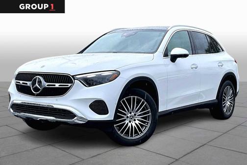 MANUFAKTUR Moonlight White Metallic 2026 Mercedes-Benz GLC 300 Base