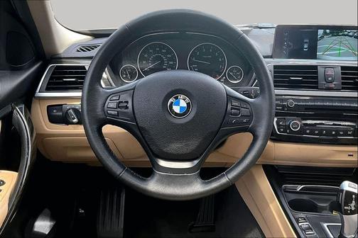 Platinum Silver Metallic 2017 BMW 320 i
