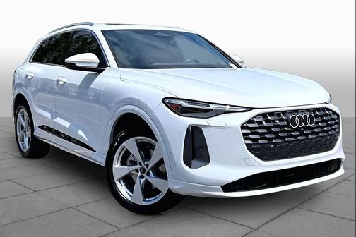 Glacier White Metallic 2025 Audi Q5 Premium Plus TFSI quattro S tronic