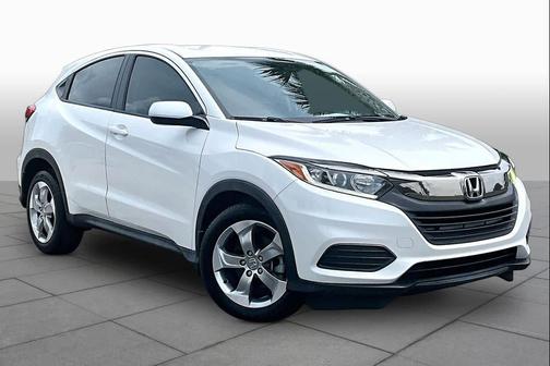 Platinum White Pearl 2019 Honda HR-V LX