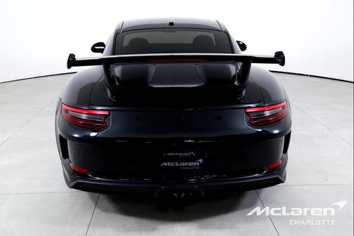 Guards Red 2018 Porsche 911 GT3