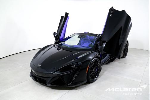 2025 McLaren Artura TechLux