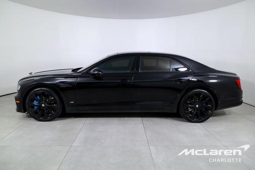 2022 Bentley Flying Spur V8