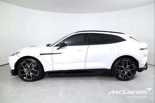 2025 Aston Martin DBX 707