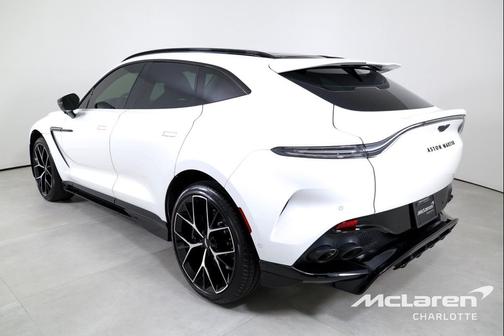 2025 Aston Martin DBX 707