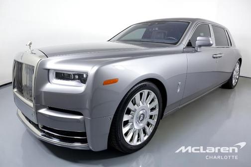 Photo 4 of 43 of 2019 Rolls-Royce Phantom EWB