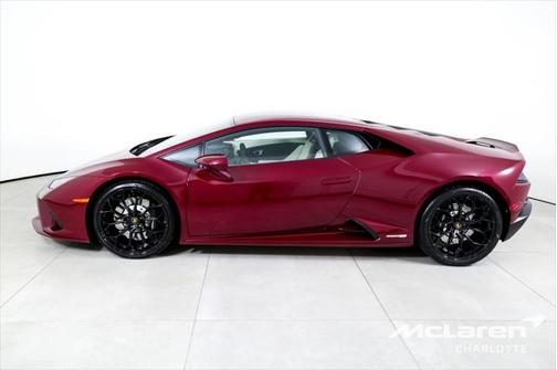2022 Lamborghini Huracan EVO Coupe RWD