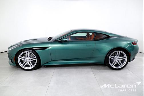 2024 Aston Martin DB12 V8