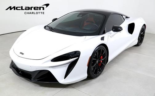 2024 McLaren Artura TechLux