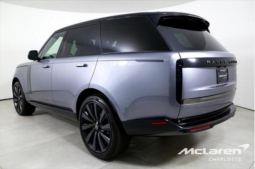 2024 Land Rover Range Rover P615 SV
