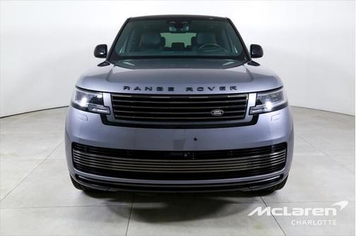 2024 Land Rover Range Rover P615 SV