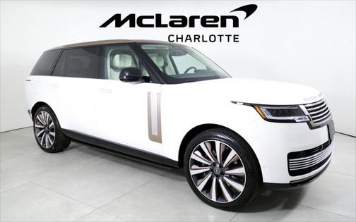 2024 Land Rover Range Rover P615 SV