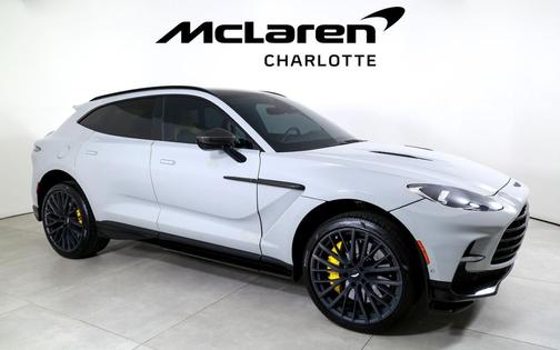 2023 Aston Martin DBX 707