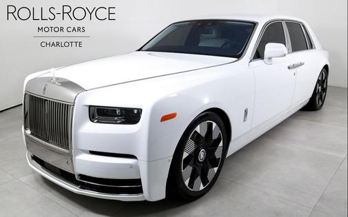 2024 Rolls-Royce Phantom Sedan
