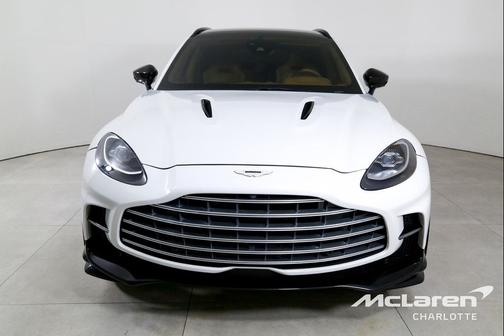 2023 Aston Martin DBX 707