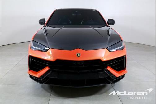 2023 Lamborghini Urus Performante