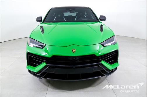2023 Lamborghini Urus Performante