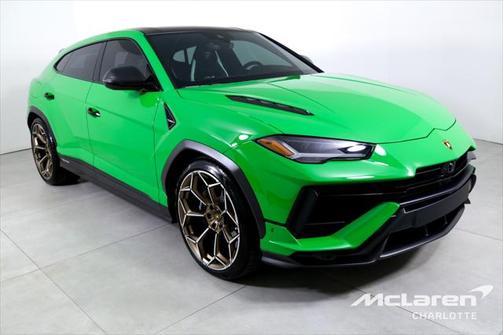 2023 Lamborghini Urus Performante
