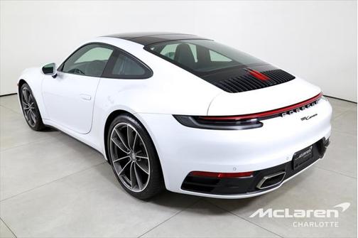 2020 Porsche 911 Carrera