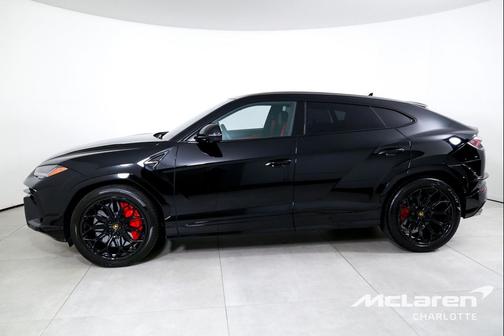 Black 2023 Lamborghini Urus S