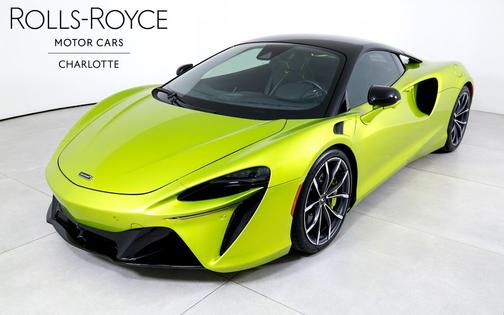 2023 McLaren Artura Coupe