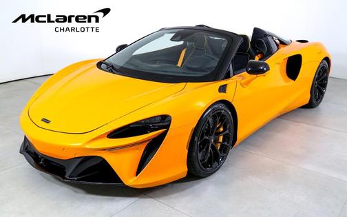 2025 McLaren Artura TechLux
