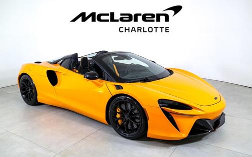 2025 McLaren Artura TechLux