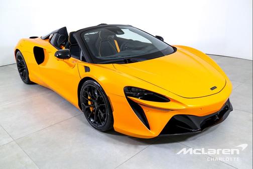 2025 McLaren Artura TechLux