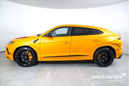 2023 Lamborghini Urus S